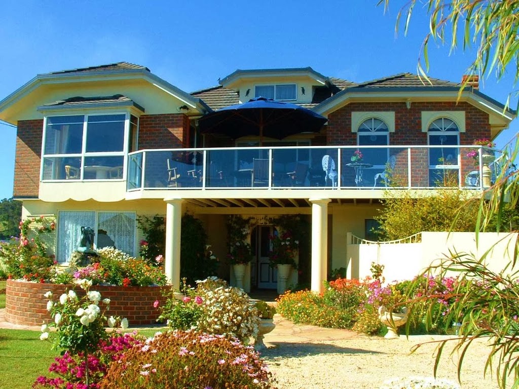 Moonlight Bay B&B Accommodation | lodging | 139 Penguin Rd, West Ulverstone TAS 7315, Australia | 0364256030 OR +61 3 6425 6030