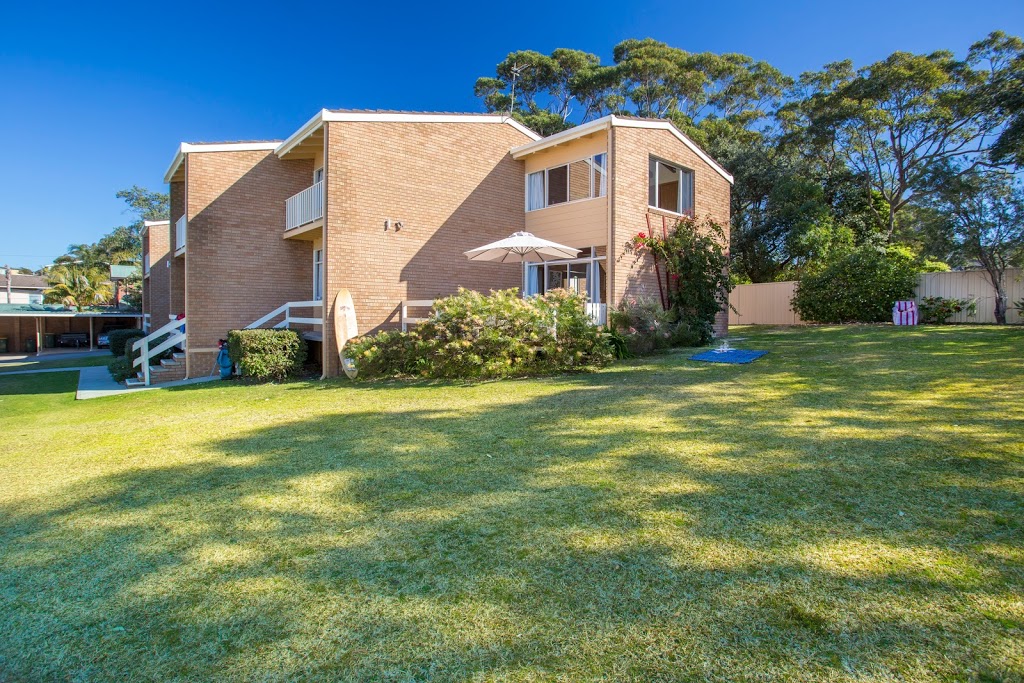 Mollymook Beach Units | lodging | 1 Ingold Ave, Mollymook NSW 2539, Australia | 0244556988 OR +61 2 4455 6988