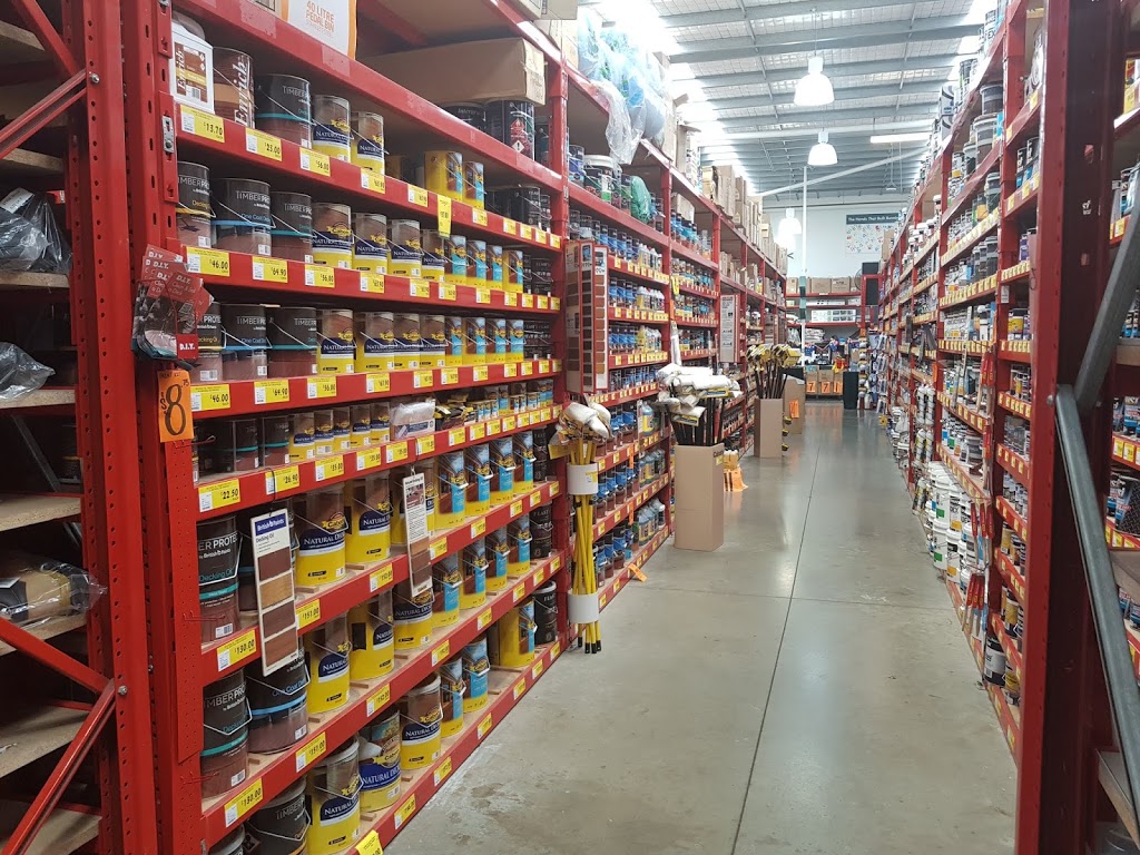 Bunnings Airlie Beach | hardware store | Corner Shute Harbour Road &, Pandanus Dr, Cannonvale QLD 4802, Australia | 0749487300 OR +61 7 4948 7300