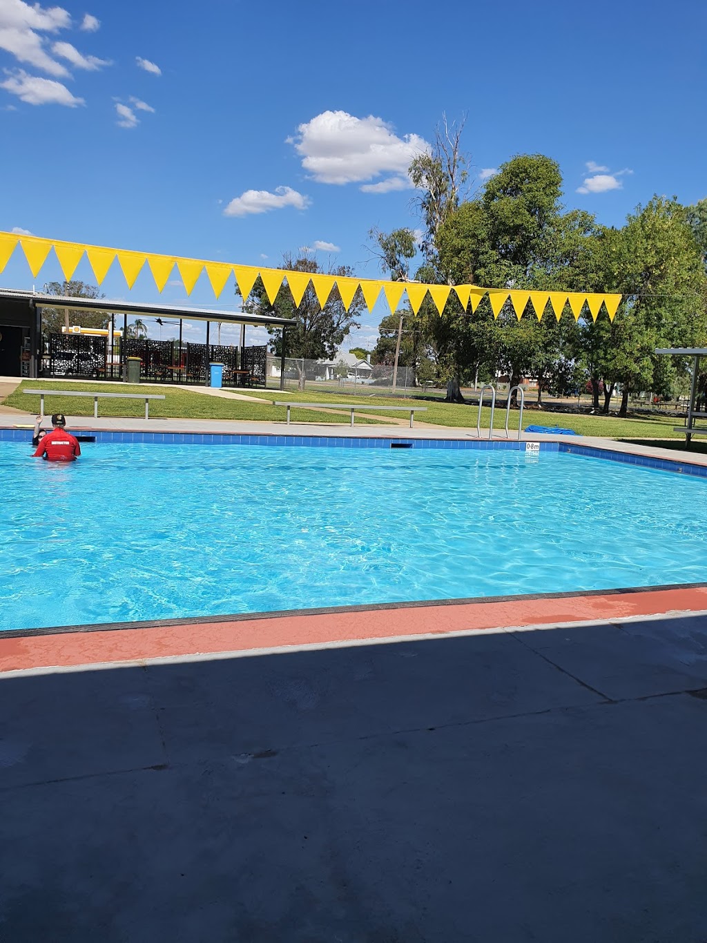 Finley Swimming Pool | 1-19 Murray St, Finley NSW 2713, Australia | Phone: (03) 5883 1070