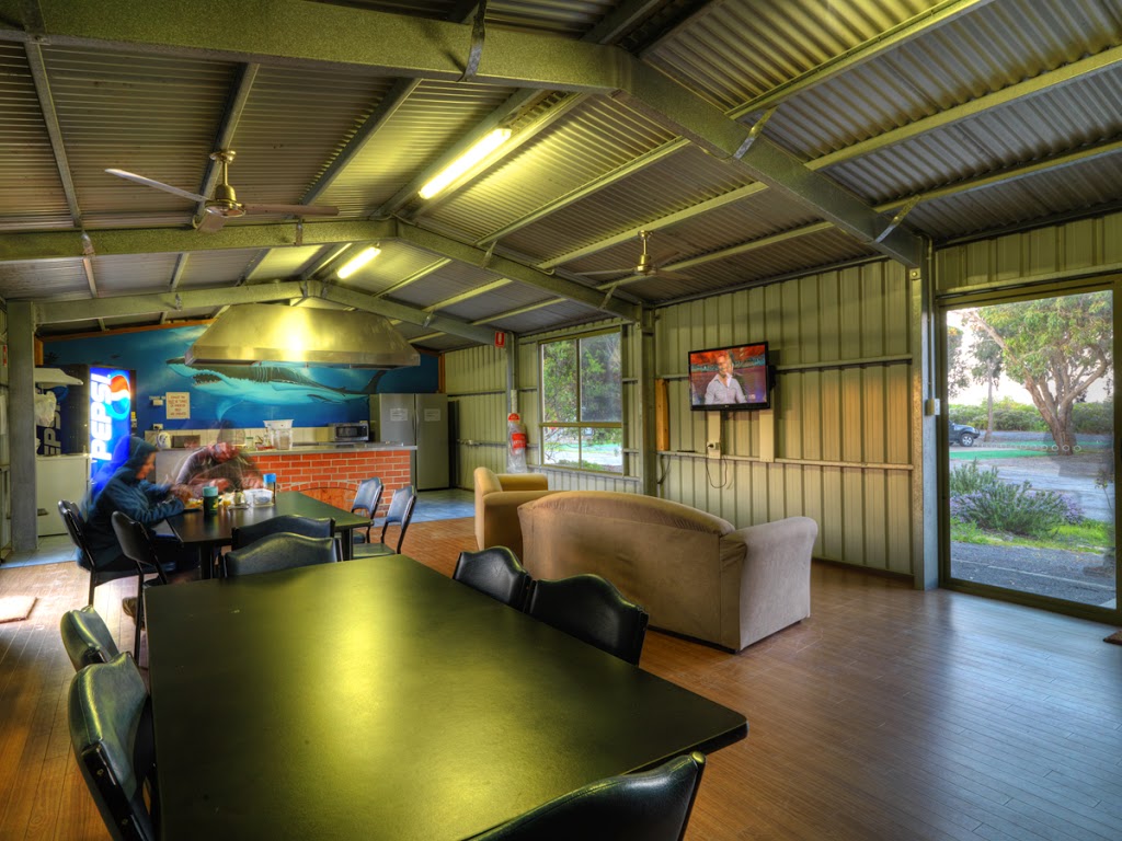 Marion Bay Caravan Park | rv park | 17 Willyama Dr, Marion Bay SA 5575, Australia | 0888544094 OR +61 8 8854 4094