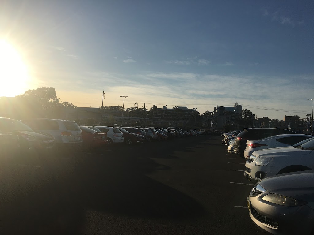 Campbelltown Commuter Car Park | parking | Farrow Rd, Campbelltown NSW 2560, Australia | 131500 OR +61 131500