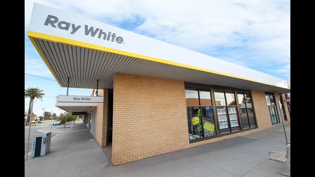 Ray White Cobram | 36 Bank St, Cobram VIC 3644, Australia | Phone: (03) 5872 1052