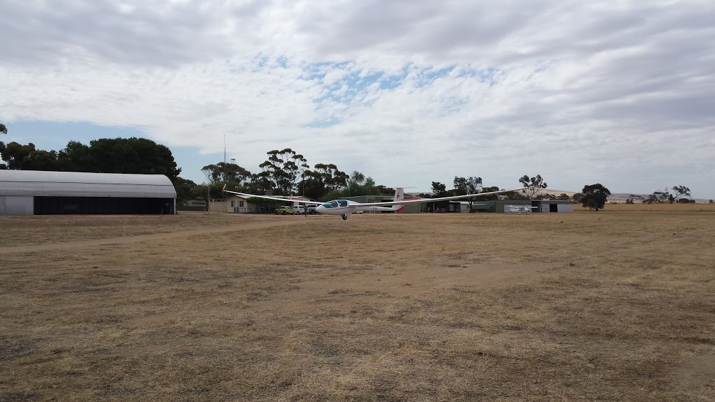 Balaklava Gliding Club | Whitwarta SA 5461, Australia | Phone: (08) 8864 5062