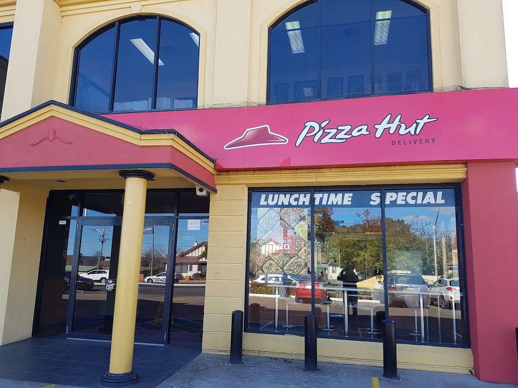 Pizza Hut Dubbo | meal delivery | Shop 3/14 Cobra St, Dubbo NSW 2830, Australia | 131166 OR +61 131166