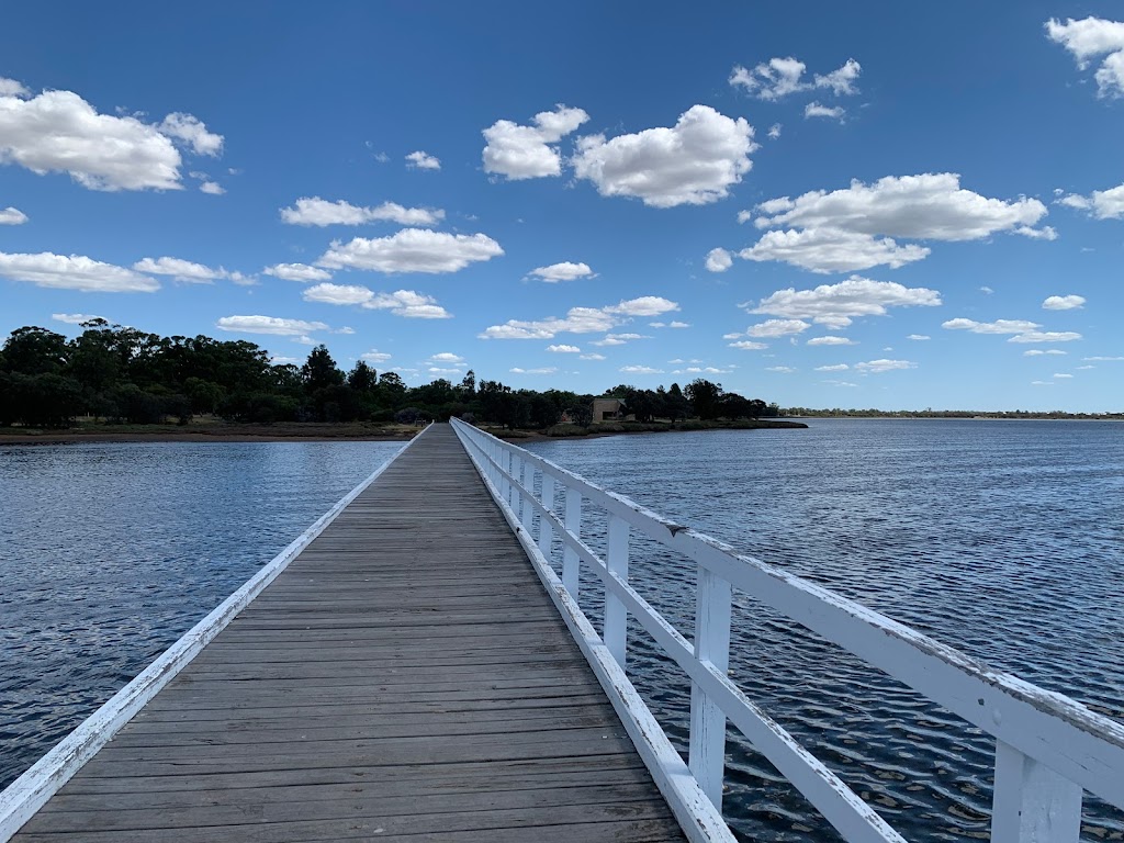 Leschenault Waterways Discovery Centre & Jetty Walk | 187 Old Coast Rd, Australind WA 6233, Australia | Phone: (08) 9796 0122