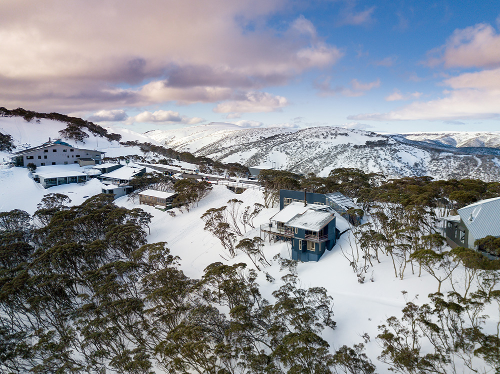 Asgaard Alpine Club Mt Hotham | Great Alpine Road, Hotham Heights VIC 3741, Australia | Phone: (03) 5759 3505