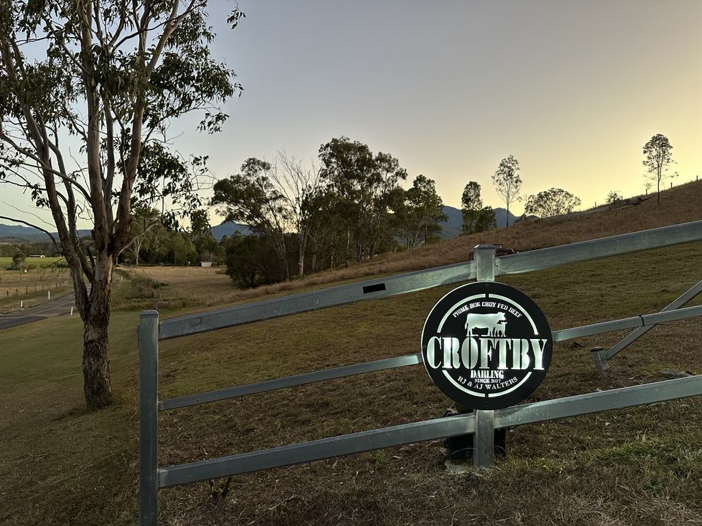 One Tree Hill | 1044 Carneys Creek Rd, Croftby QLD 4310, Australia | Phone: 0418 727 516