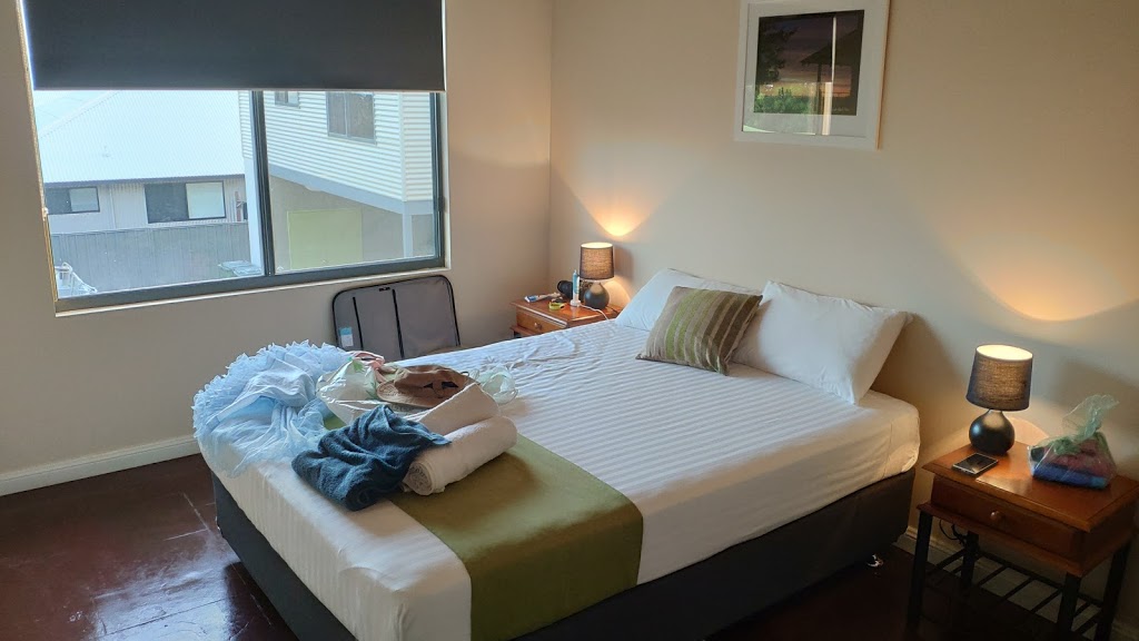 Breezes Apartments | lodging | 14 Bin Sallik Ave, Cable Beach WA 6724, Australia