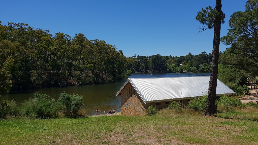 Lake Daylesford Carpark | 2 Leggatt St, Daylesford VIC 3460, Australia