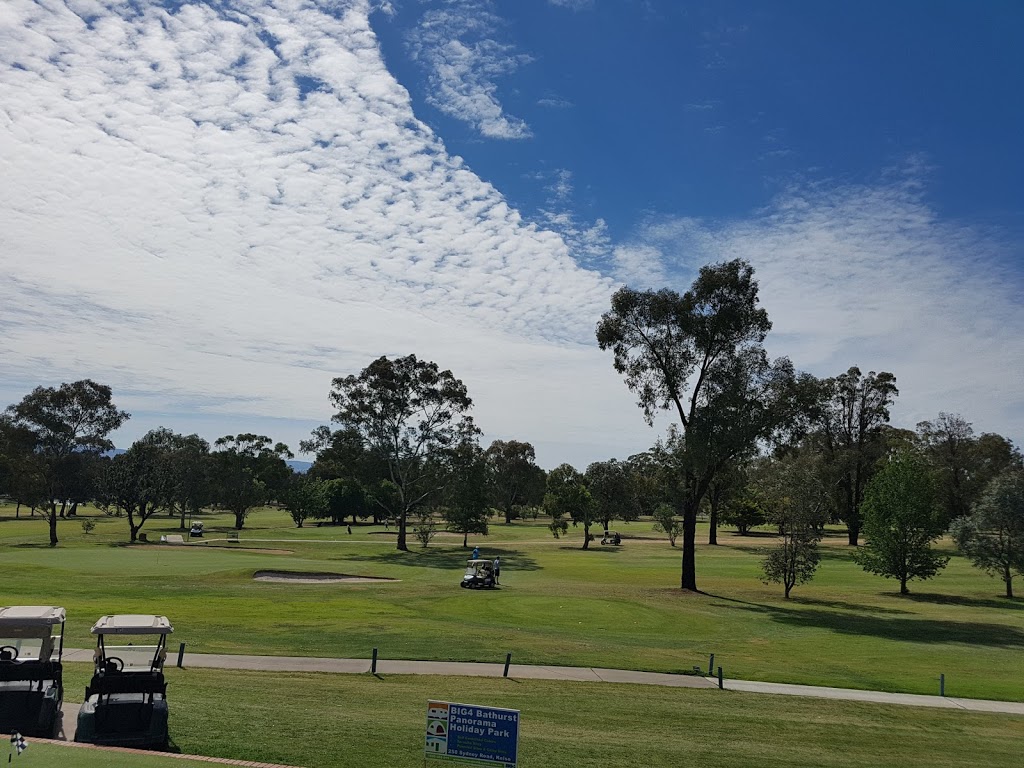 Bathurst Golf Club | restaurant | 136 Vittoria St, Bathurst NSW 2795, Australia | 0263314144 OR +61 2 6331 4144