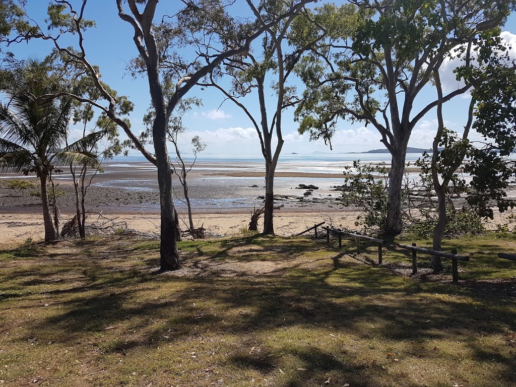 Skull Knob Conservation Park | St Helens Beach QLD 4798, Australia