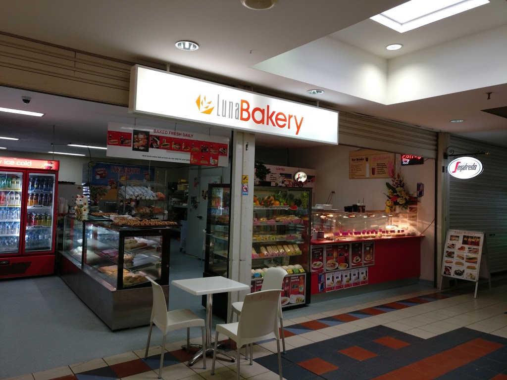 Luna Bakery | bakery | 2/241 W Coast Hwy, Scarborough WA 6019, Australia | 0892455592 OR +61 8 9245 5592