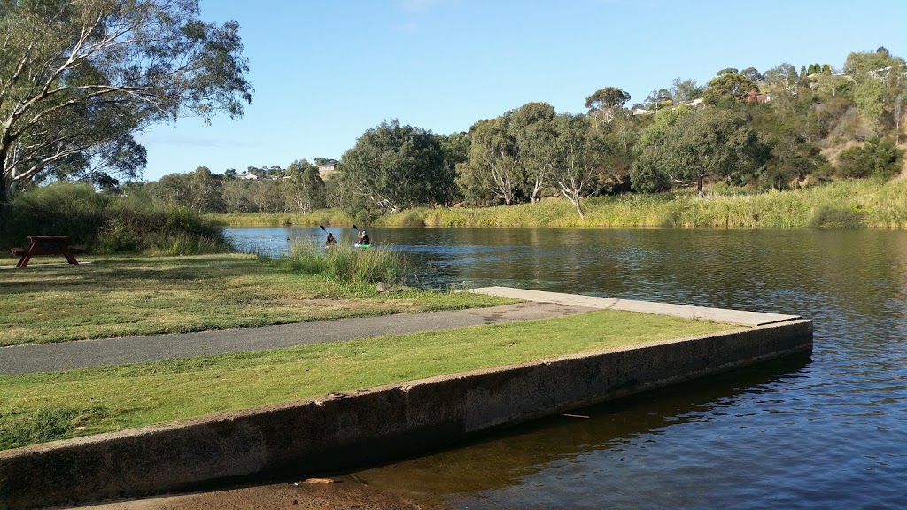 Fyans Park Boat Ramp | park | W Fyans St, Highton VIC 3216, Australia