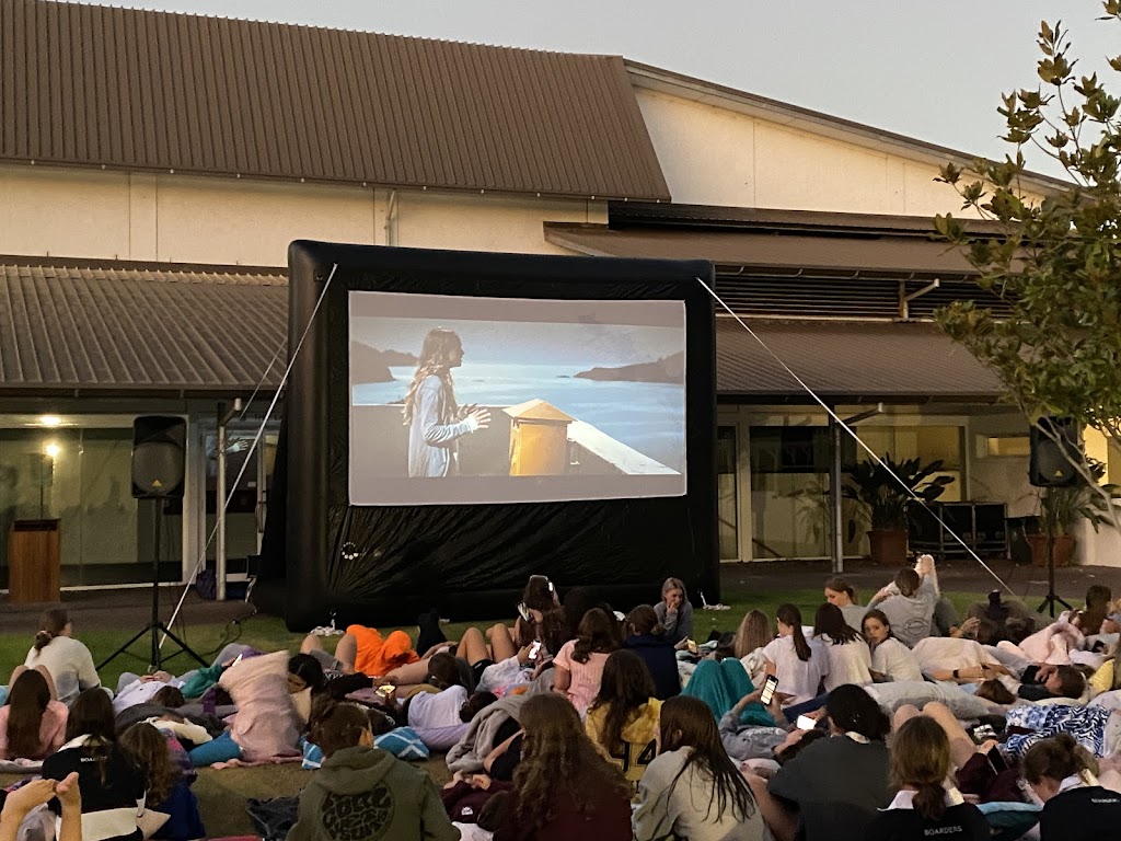 Perth Outdoor Cinema | 73 Warburton Trail, Lakelands WA 6180, Australia | Phone: 0424 279 328