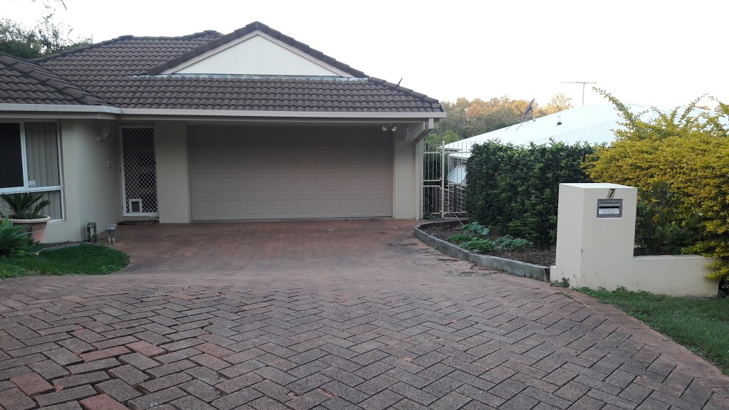 Parkway Place Park | 6 Evergreen Cl, Kenmore QLD 4069, Australia | Phone: (07) 3403 8888