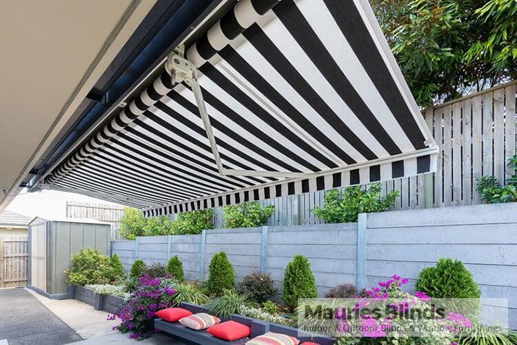 Mauries Blinds | 17 Goombungee Rd, Kingsthorpe QLD 4400, Australia | Phone: 0408 728 889