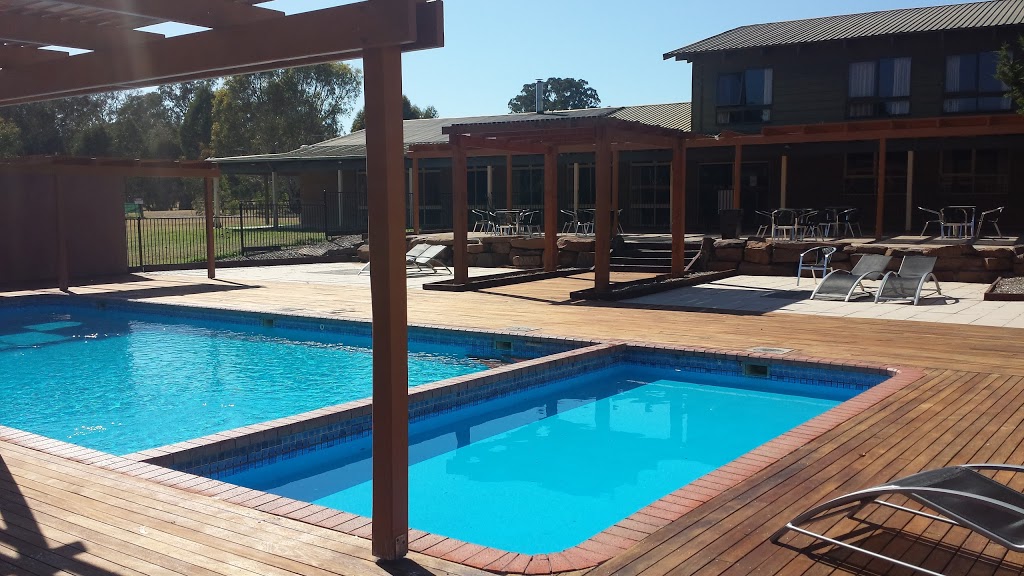 Mansfield Country Resort | 50 Banumum Rd, Mansfield VIC 3722, Australia | Phone: 1300 785 599