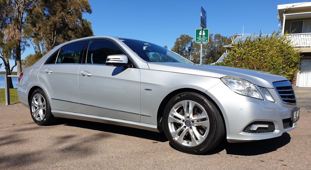 Prestige Limousines & Hire Cars | 17A Lakedge Ave, Berkeley Vale NSW 2261, Australia | Phone: 0417 024 271