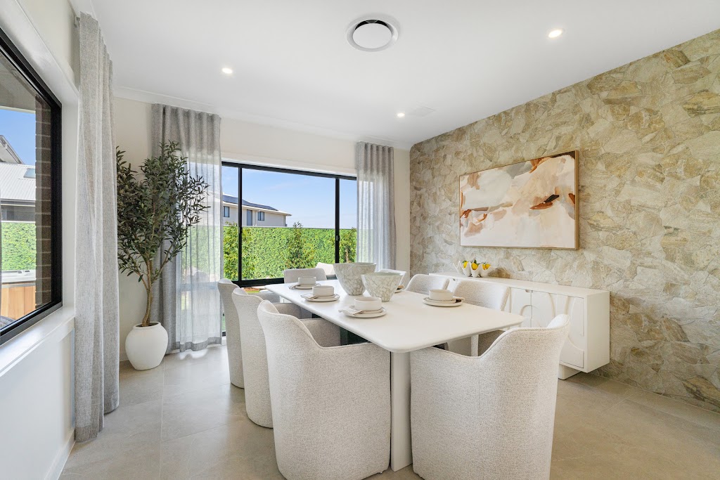 Sundancer Homes Menangle Park Display Home | 6 Poseidon St, Menangle Park NSW 2563, Australia | Phone: 0404 481 882