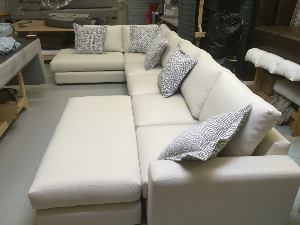 Bedfordale upholstery | 82 Vincent Lookout, Bedfordale WA 6112, Australia | Phone: 0419 832 357