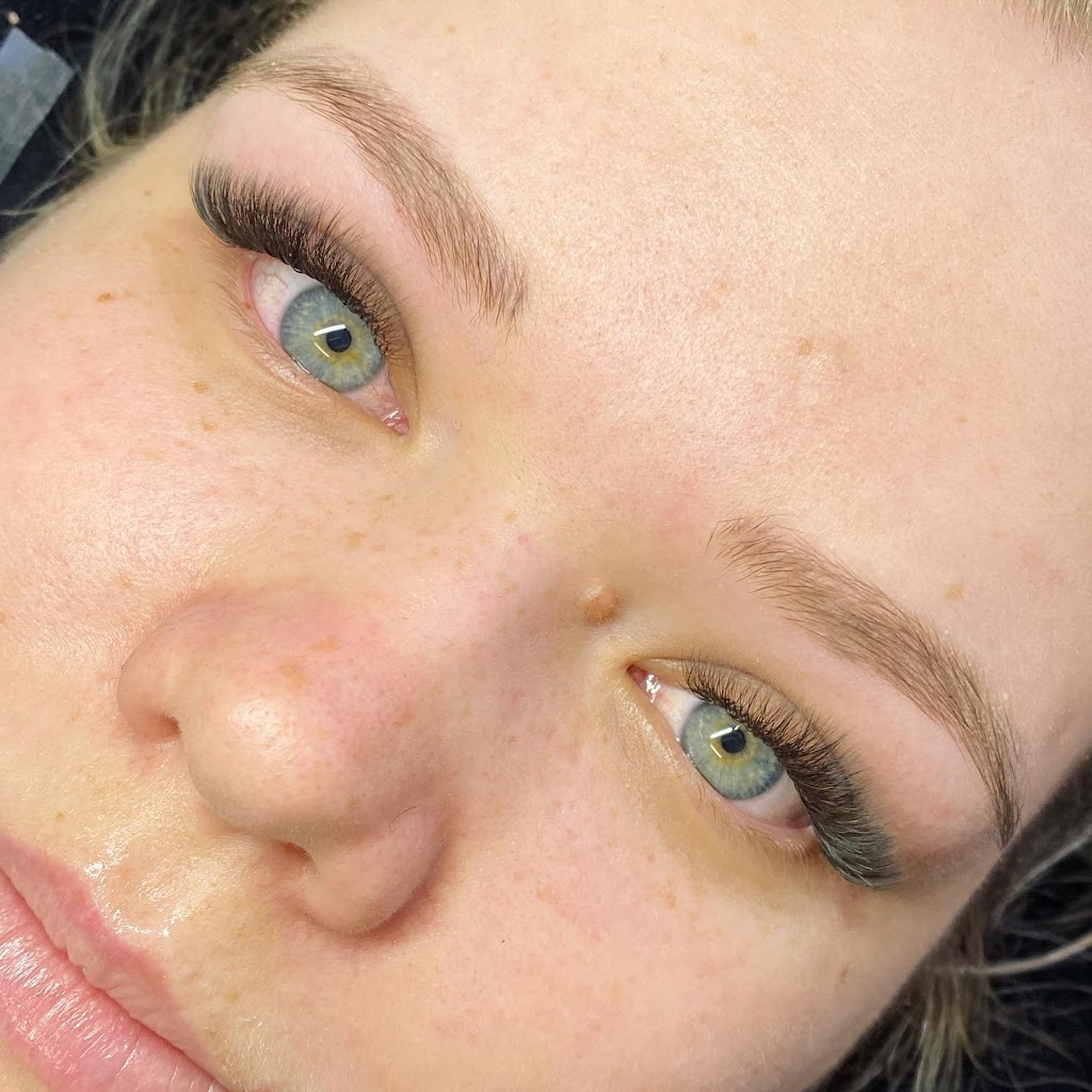 Beauty Moments - Lash Extensions & Lifts | 47 Serengeti Cct, Silverdale NSW 2752, Australia | Phone: 0413 477 866