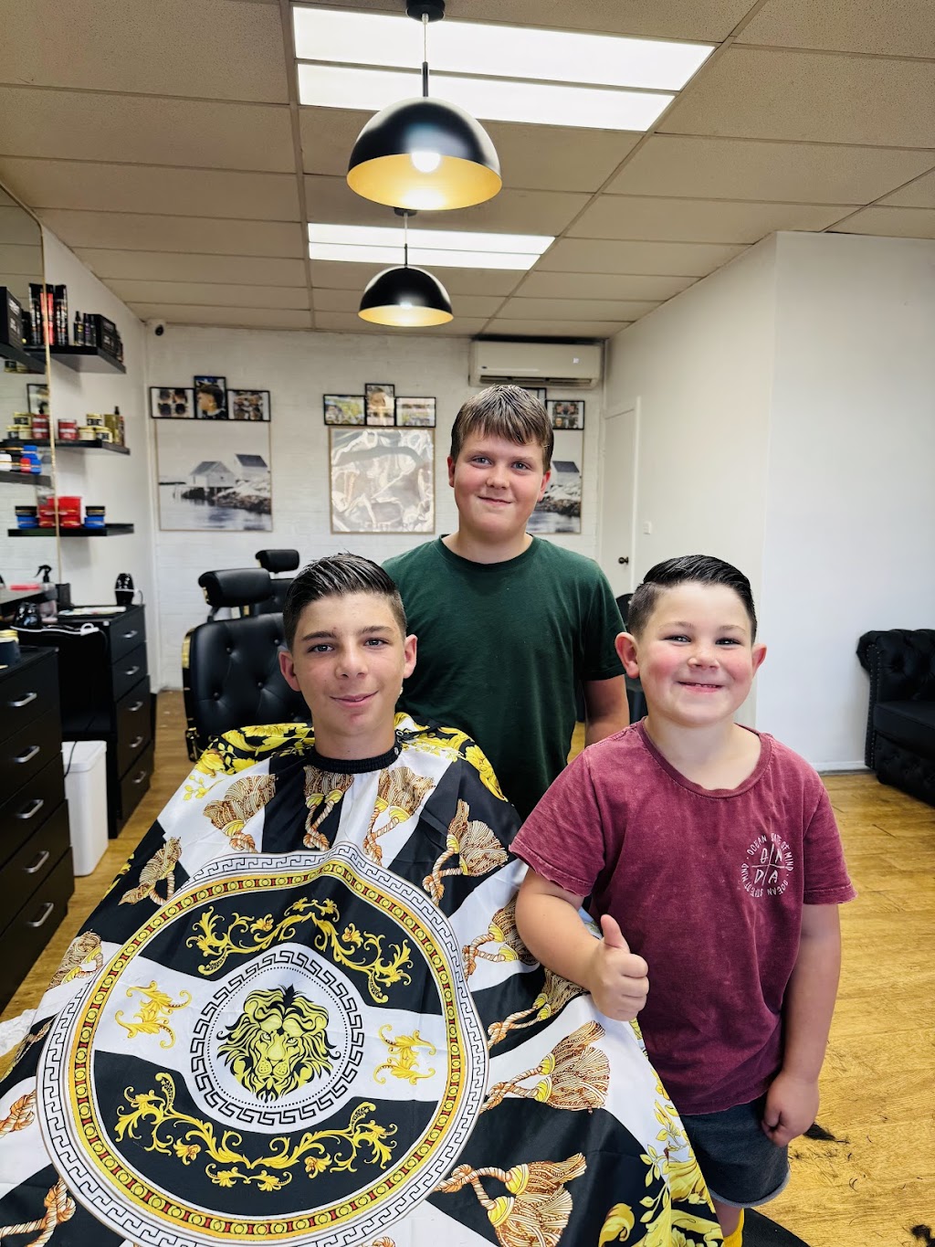 Robertson Barber | ‏Shop 3/79-81 Hoddle St, Robertson NSW 2577, Australia | Phone: 0411 897 772