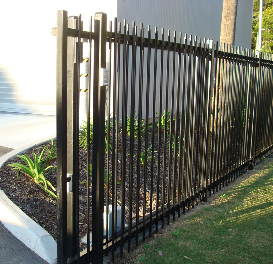 Commercial Gate Systems | 17/7-9 Grant St, Cleveland QLD 4163, Australia | Phone: (07) 3286 8119