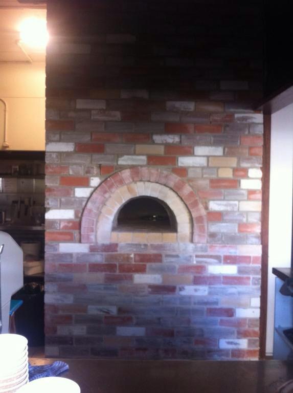 Gold Coast Pizza Ovens | home goods store | 18 Possum Cres, Coombabah QLD 4216, Australia | 0414297939 OR +61 414 297 939