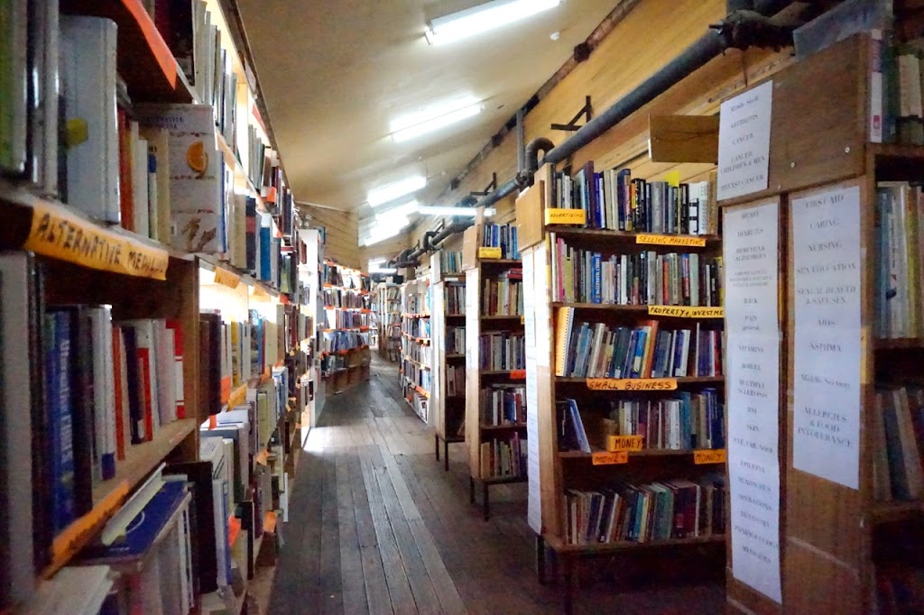 Book Browser | book store | 14 Mornington-Tyabb Rd, Tyabb VIC 3913, Australia