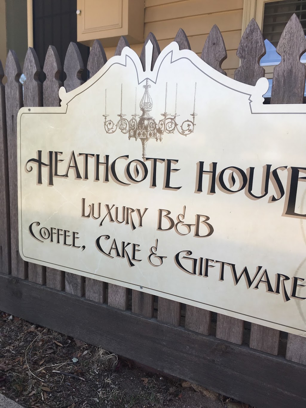 Heathcote House | 158 High St, Heathcote VIC 3523, Australia | Phone: (03) 5433 3417