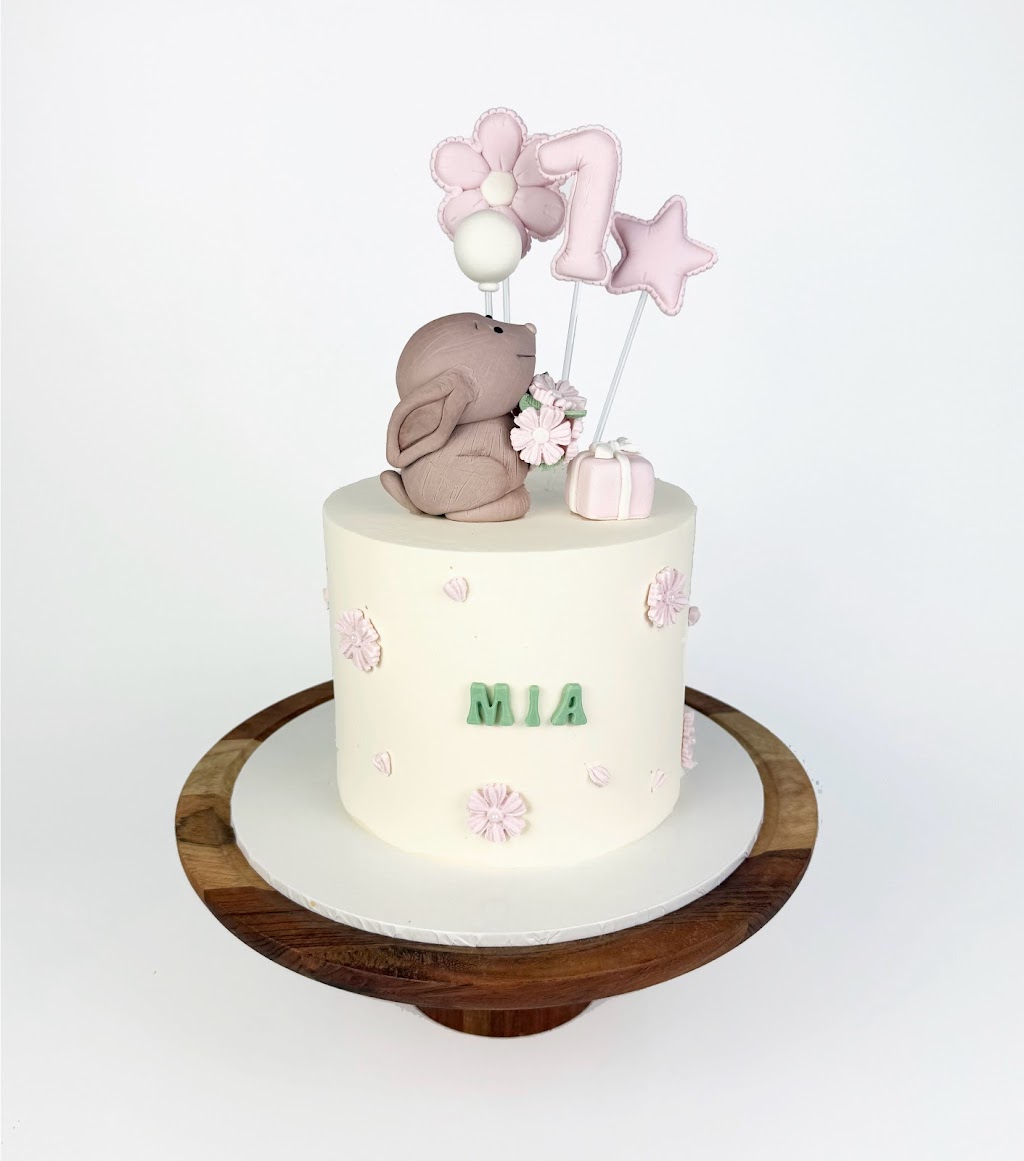 Cake Me Gourmet | 5 Idalia St, Pimpama QLD 4209, Australia | Phone: 0422 180 620