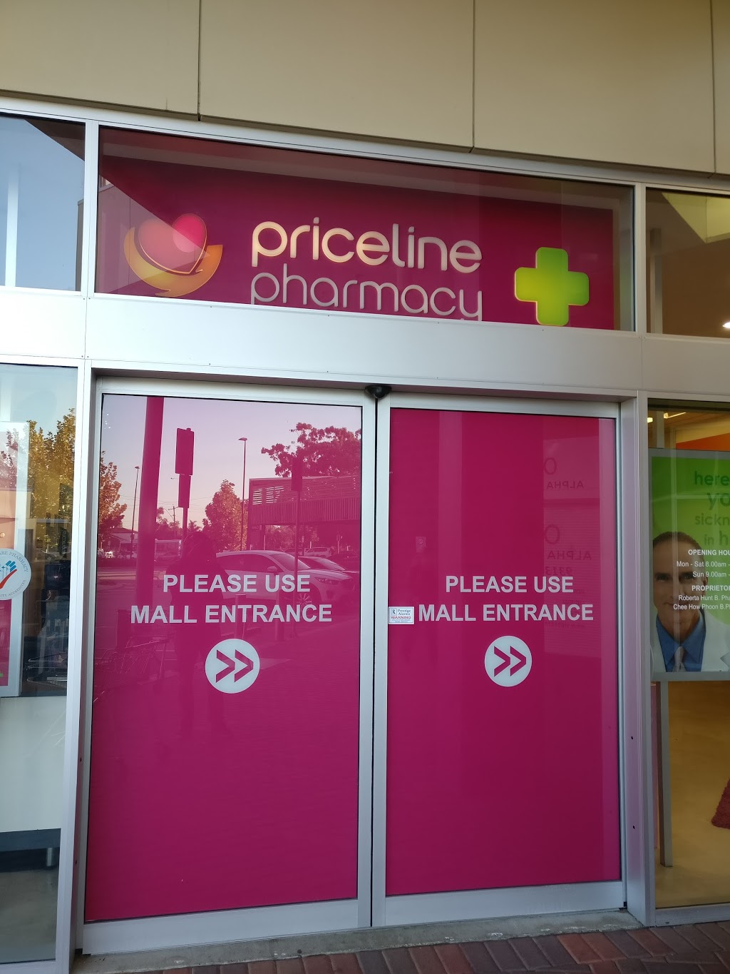Priceline Pharmacy Waterford Plaza | 213 Kent St, Shop 35-36 Waterford Plaza, Karawara WA 6152, Australia | Phone: (08) 9450 5115
