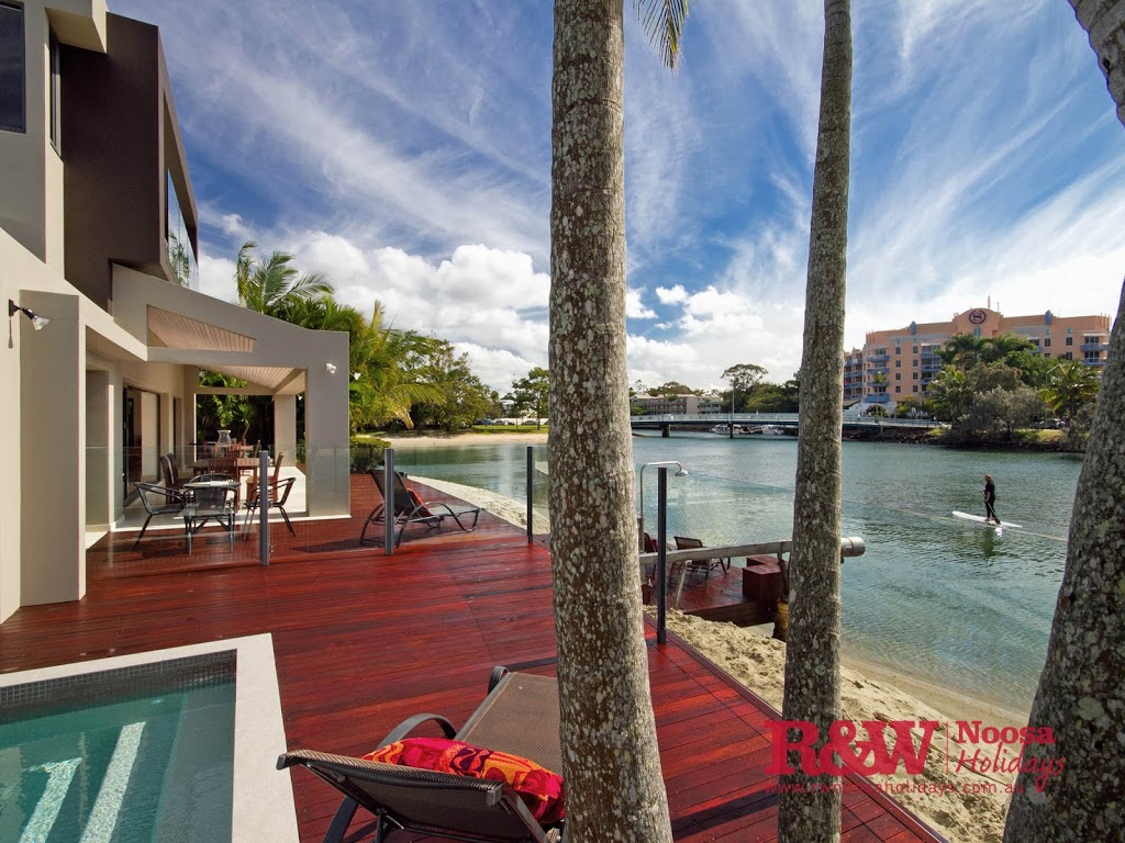 19 Witta - RW Noosa Holidays | 19 Witta Cir, Noosa Heads QLD 4567, Australia | Phone: (07) 5448 0966