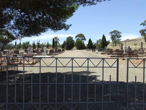 Gladstone Cemetery | cemetery | Cemetery Rd, Gladstone SA 5473, Australia