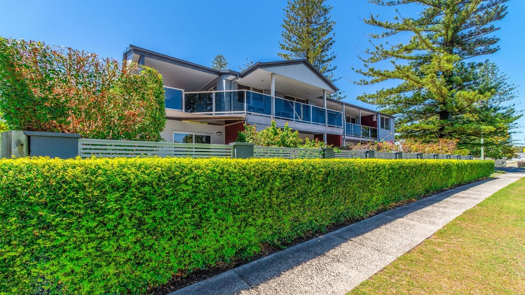 Adrift Apartments Yamba | lodging | 38 Wooli St, Yamba NSW 2464, Australia | 0499847700 OR +61 499 847 700