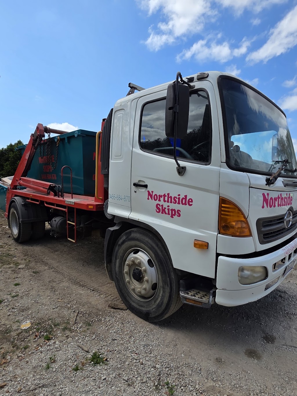 Northside Skips | 54 Andrew Rd, Mount Samson QLD 4520, Australia | Phone: 0466 684 870