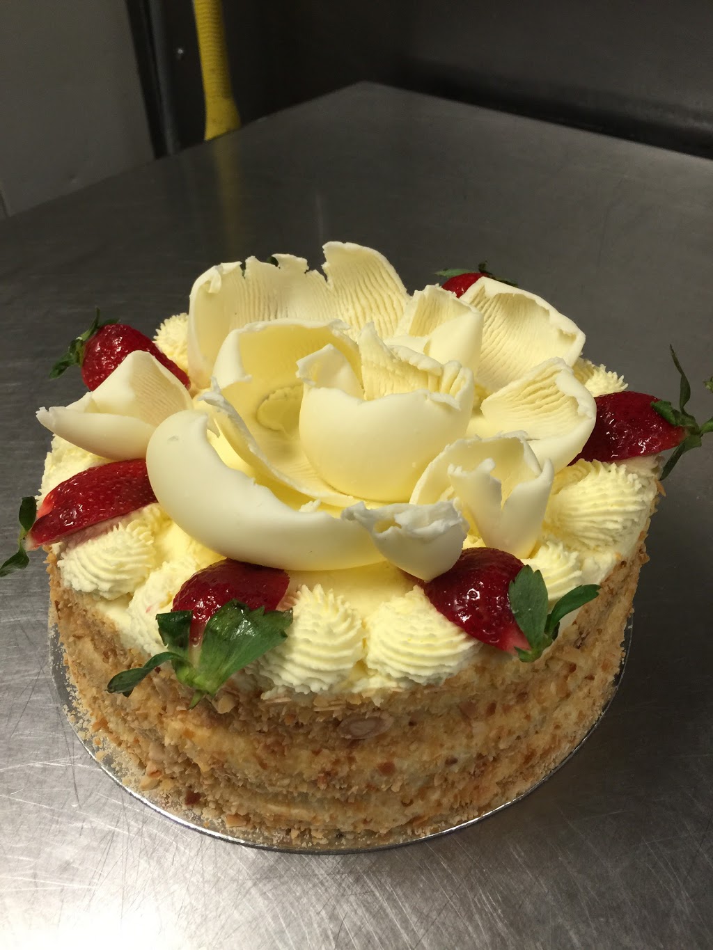 Mcintoshs Quality Cakes | bakery | 203-213 Coxs Rd, North Ryde NSW 2113, Australia | 0298782416 OR +61 2 9878 2416