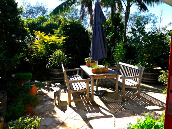 Byron Bay Beach Bure | 36 Lawson St, Byron Bay Surrounds NSW 2481, Australia | Phone: (02) 6680 8483