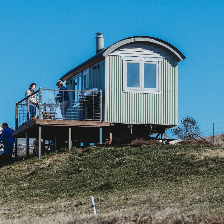 Rustic Range Retreat | 222 St Johns Rd, Georges Plains NSW 2795, Australia | Phone: 0417 429 032