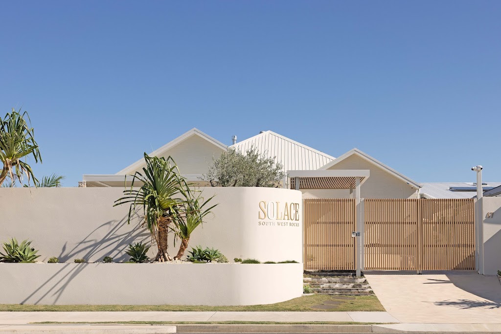 Solace Stays | 47 Phillip Dr, South West Rocks NSW 2431, Australia | Phone: (02) 6566 6666 Solace Stays | 47 Phillip Dr, South West Rocks NSW 2431, Australia | Phone: (02) 6566 6666
