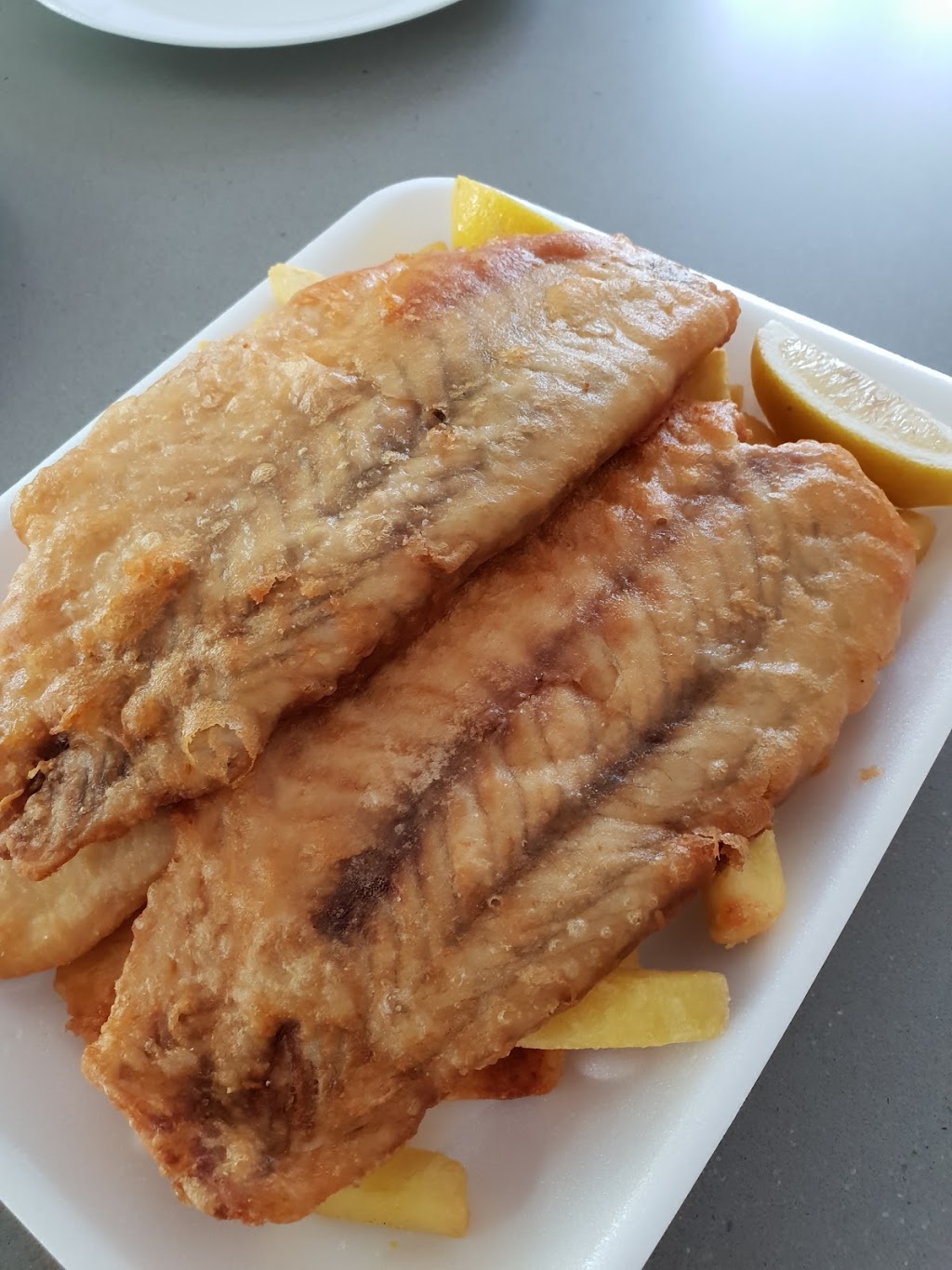 Graceville Seafoods | 192 Oxley Rd, Graceville QLD 4075, Australia | Phone: (07) 3379 2866