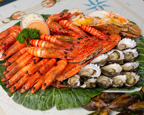 Trawler Fresh Seafoods | meal takeaway | 1666 Sandgate Rd, Virginia QLD 4014, Australia | 0732605356 OR +61 7 3260 5356