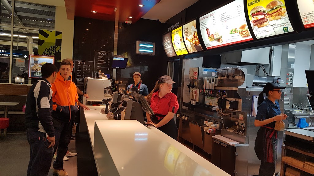McDonalds International Arrivals | cafe | Arrivals Terminal, Sydney International Airport, Mascot NSW 2020, Australia | 0296693885 OR +61 2 9669 3885