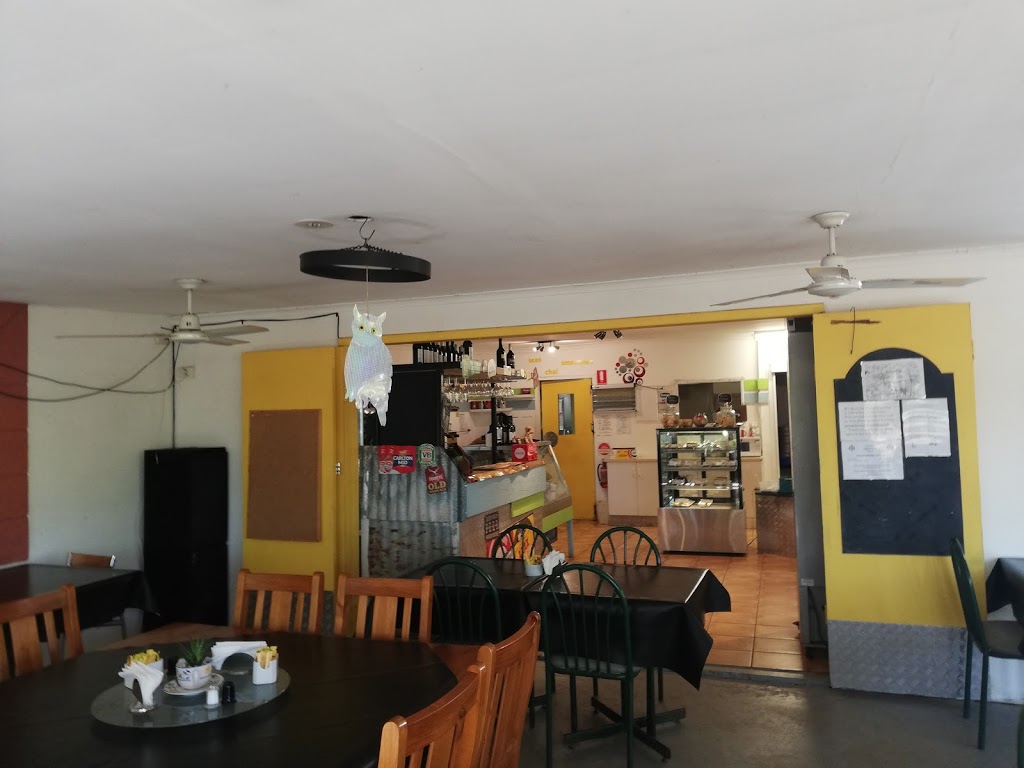 Pats Gems Tourist Fossicking Park & Licenced Cafe | tourist attraction | 1056 Rubyvale Rd, The Gemfields QLD 4702, Australia | 0749854544 OR +61 7 4985 4544
