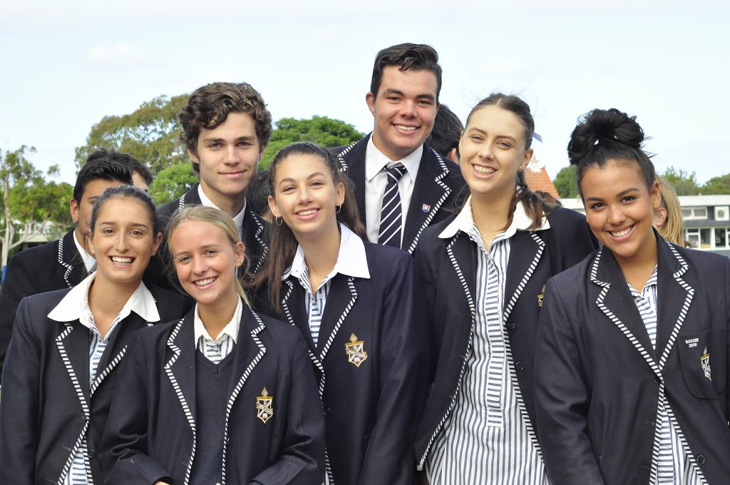 Mentone Grammar School | school | 63 Venice St, Mentone VIC 3194, Australia | 0395844211 OR +61 3 9584 4211