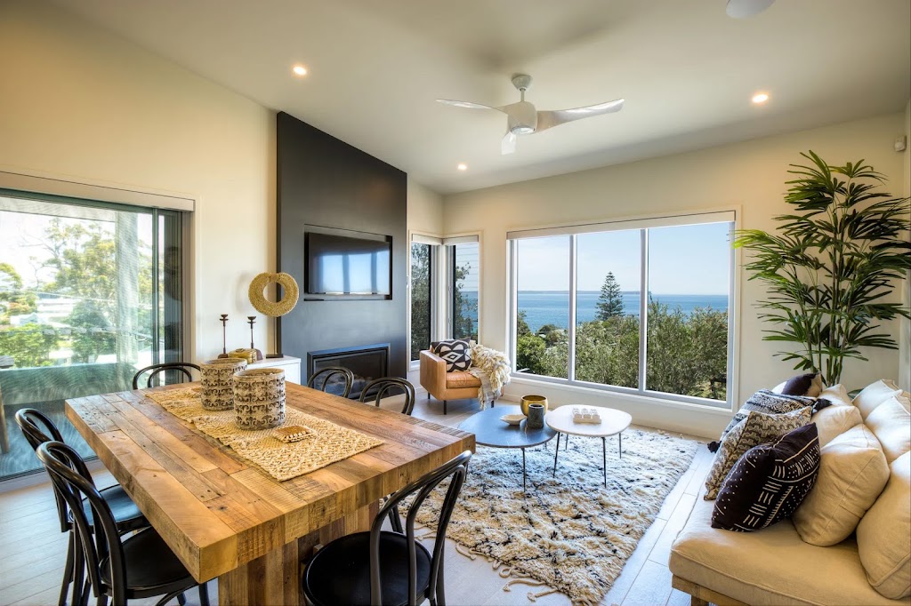 Latitude South Coast - Boutique Holiday Rentals | 2/30 Duranbah Dr, Huskisson NSW 2540, Australia | Phone: (02) 4406 5010