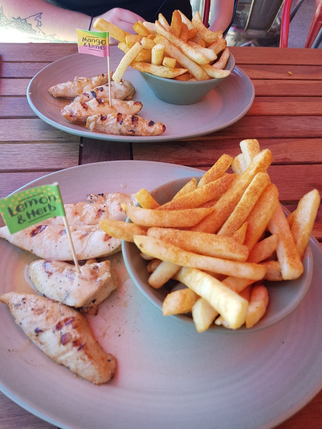 Nandos | restaurant | Shop 8-9 The Esplanade, Scarborough WA 6019, Australia | 1300626367 OR +61 1300 626 367