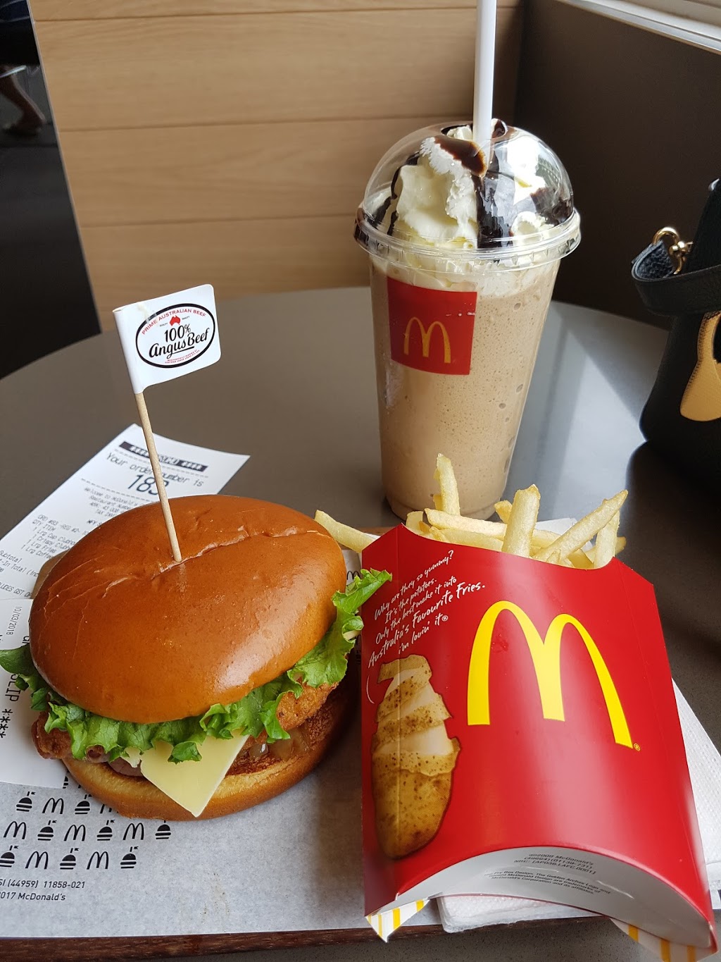 McDonalds Chermside | meal takeaway | Charlotte St, Chermside QLD 4032, Australia | 0732564101 OR +61 7 3256 4101