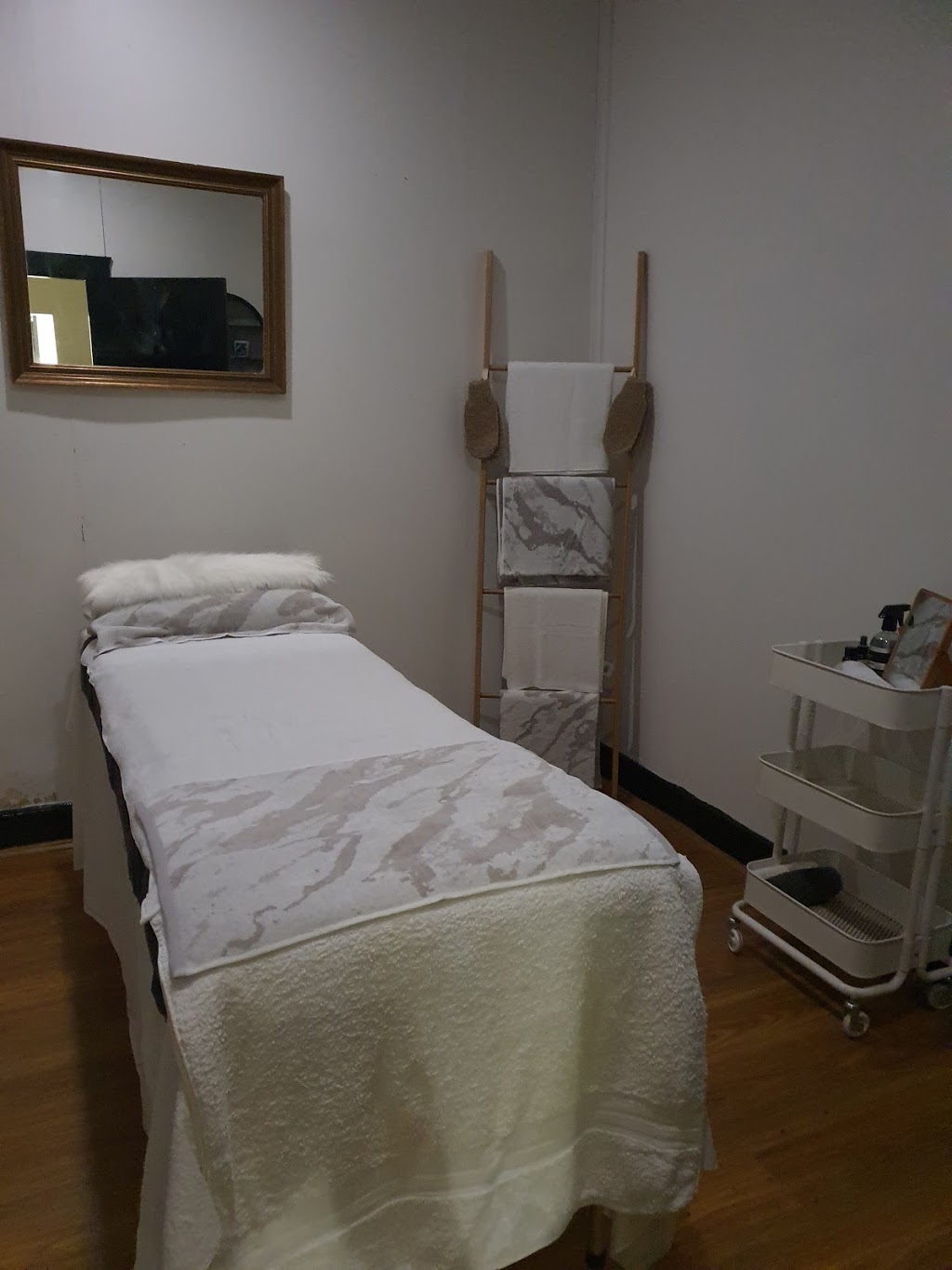 BodyGrooming - unisex beauty room | 1/330 Melbourne Rd, Newport VIC 3015, Australia | Phone: 0409 472 961